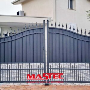 Mastec Recinzioni Modulari e Cancelli Moderni a Verona, Cancelli su misura Recinzioni artigianali Design personalizzato per cancelli Ringhiere in ferro battuto Cancelli scorrevoli automatizzati Recinzioni moderne e sicure Lavorazione artigianale del ferro Progettazione e installazione di cancelli Soluzioni di sicurezza per esterni Accessori per cancelli personalizzati